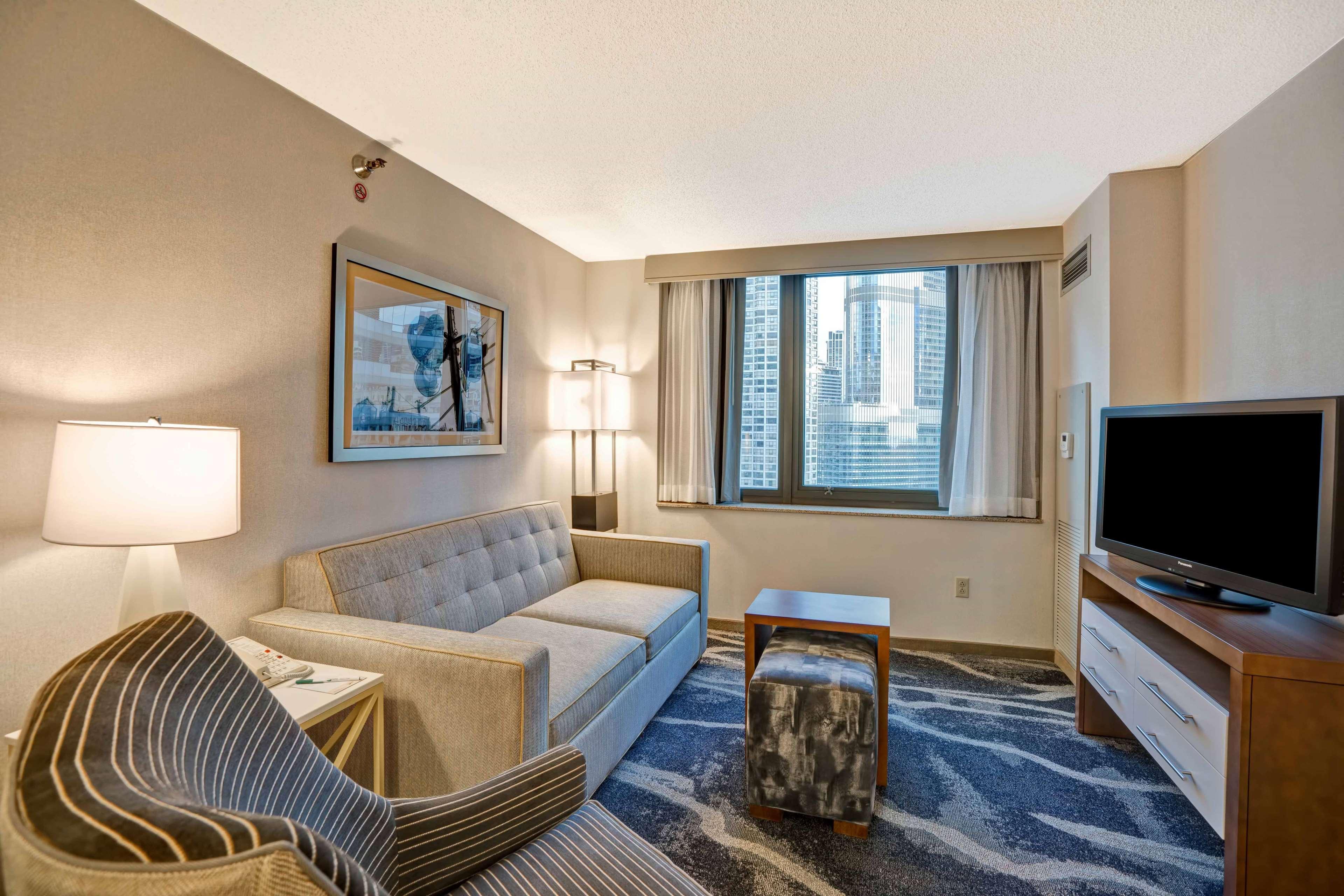 Homewood Suites By Hilton Chicago Downtown Экстерьер фото