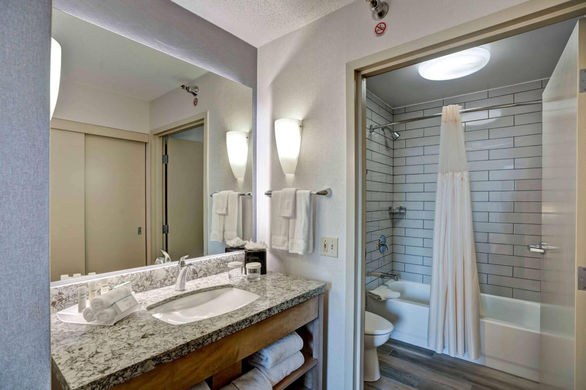 Homewood Suites By Hilton Chicago Downtown Экстерьер фото