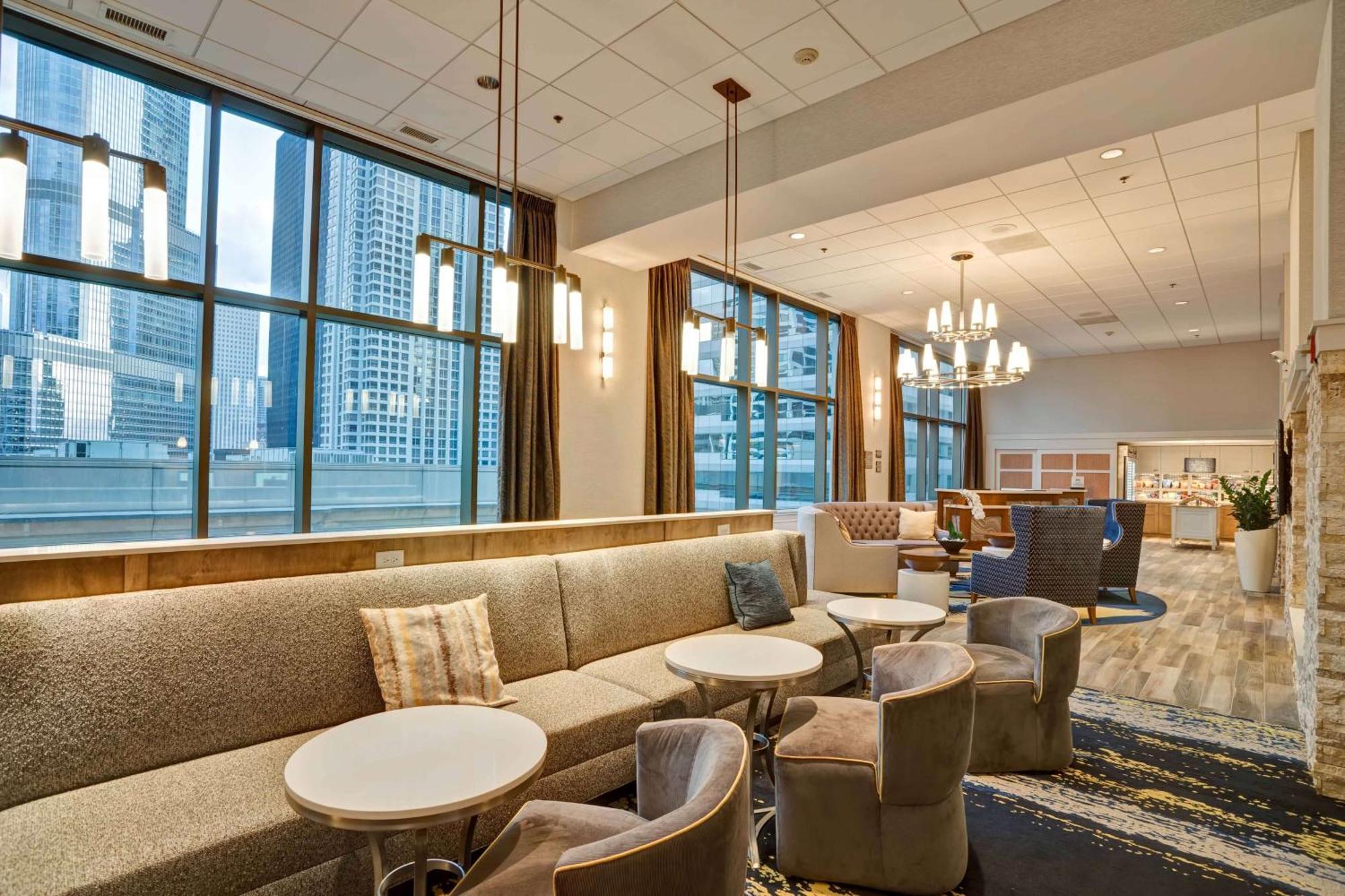 Homewood Suites By Hilton Chicago Downtown Экстерьер фото