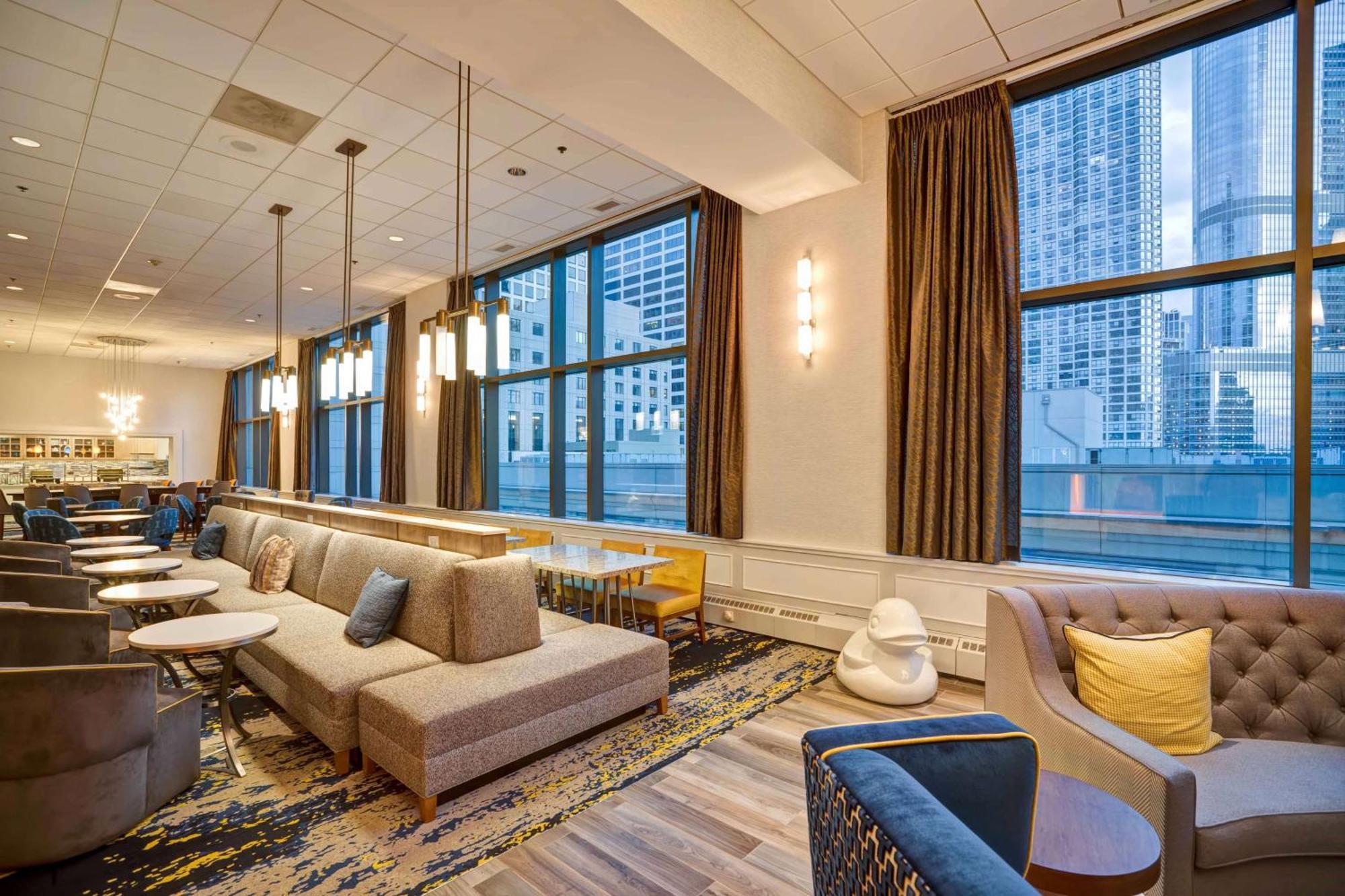 Homewood Suites By Hilton Chicago Downtown Экстерьер фото
