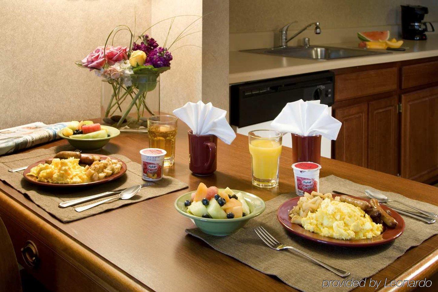 Homewood Suites By Hilton Chicago Downtown Ресторан фото
